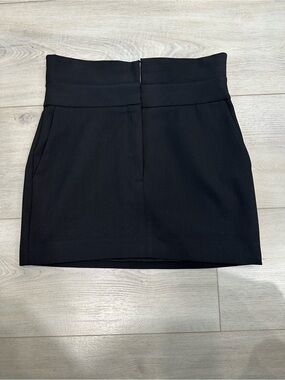 Babaton Aritzia Black High-Waisted Structured Mini Skirt Size 4